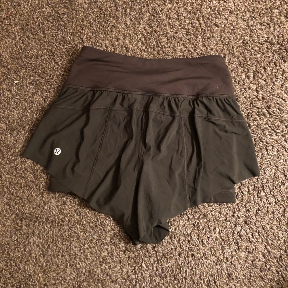 Lululemon Olive Green Squad Goals Shorts - Picture 4 of 11